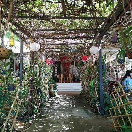 Patty'S Secret Garden Otel Ko Lanta Dış mekan fotoğraf