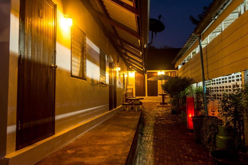 Patty'S Secret Garden Otel Ko Lanta Dış mekan fotoğraf